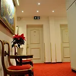 Soldanella Hotel 3*